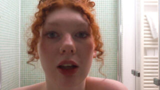 SCHWANZ GERITTEN! Beim Duschen geil geworden! von Samira-Snow
