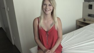 Lara 18 Jahre 1 Sex-Video ohne Gummi! von Fick-Peterle